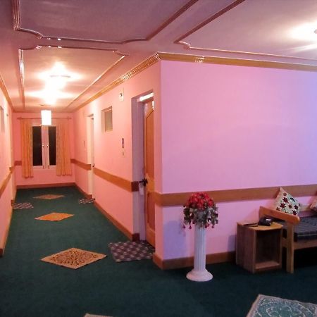 Royal Star Inn Srīnagar Eksteriør bilde