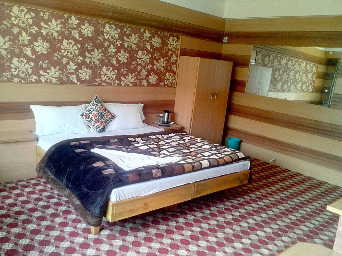 Royal Star Inn Srīnagar Eksteriør bilde